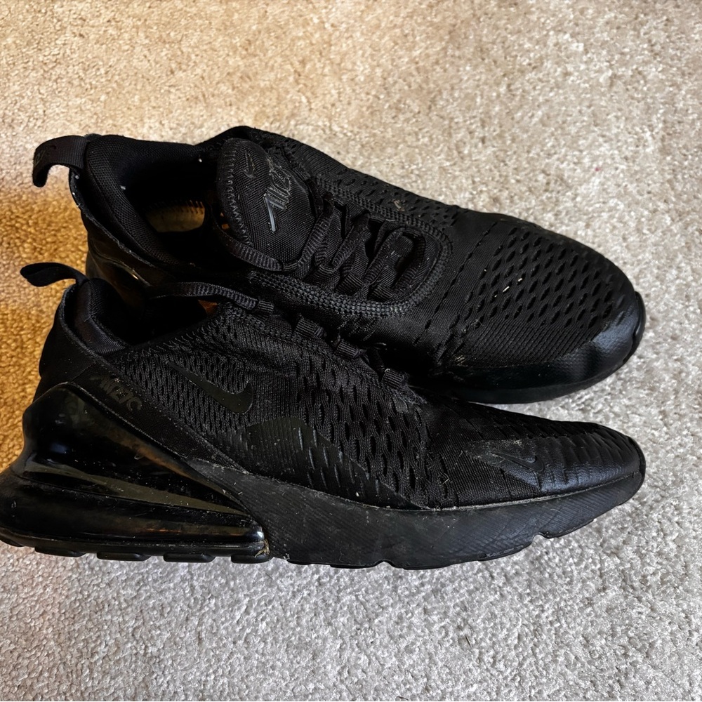 Nike Men's Black Athletic Shoes